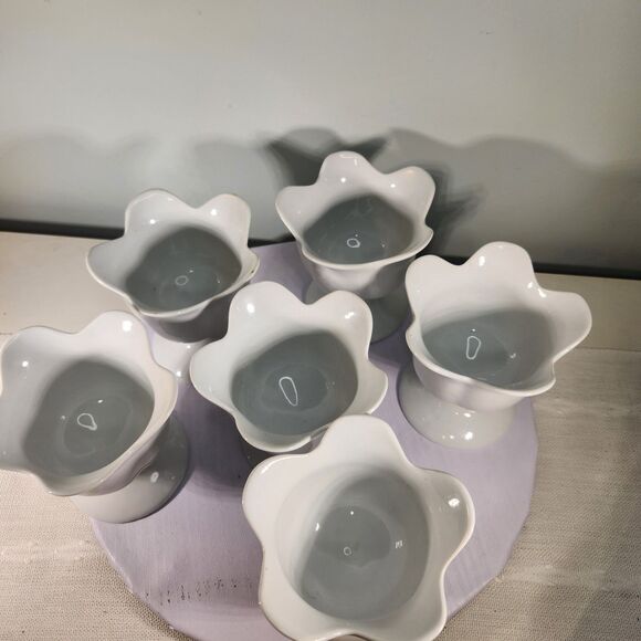 Xcell porcelain lotus flower shaped white shabby chic set of dessert cups. - Picture 3 of 7